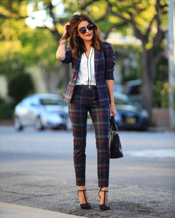 Are Plaid Pants In Right Now And How To Wear Them 2023