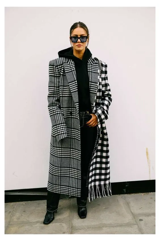 What Plaid Trench Coats Are In Trend This Fall 2023