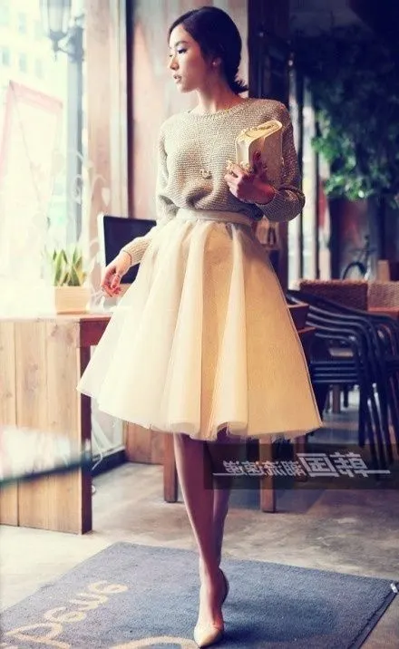 Are Tulle Skirts In Trend Right Now Easy Street Style Looks 2023