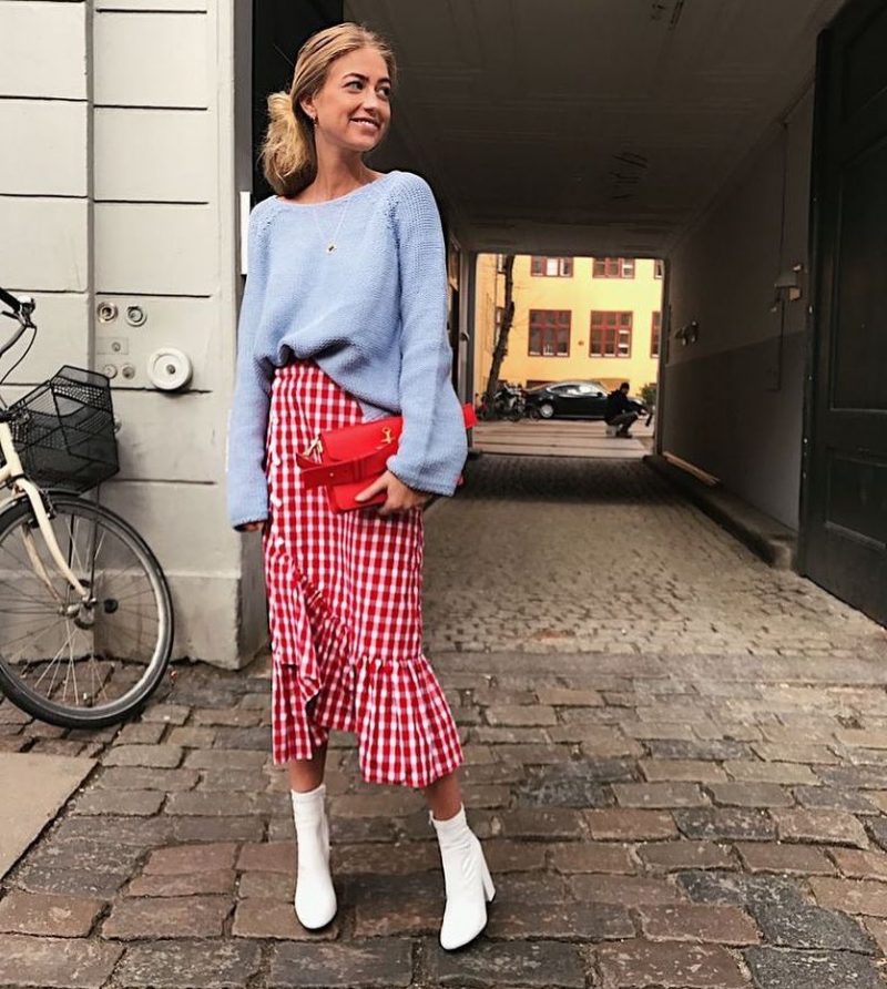 Gingham Skirts Outfits For Fashionistas: Easy To Wear Ideas 2023