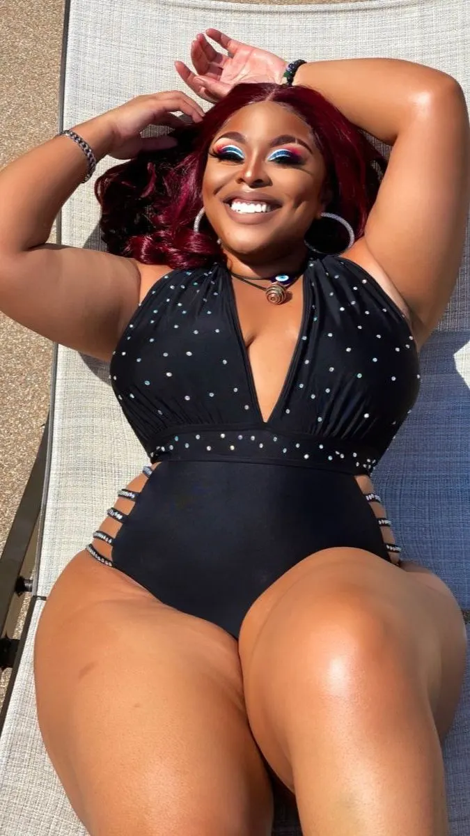 Best Plus Size Swimwear For Curvies: Find Your Summer Favorites 2023