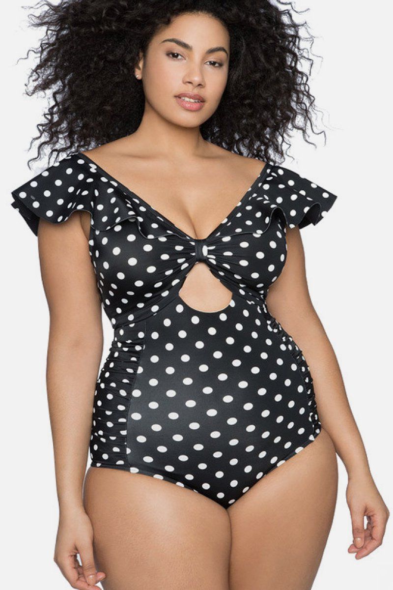 Best Plus Size Swimwear For Curvies: Find Your Summer Favorites 2023