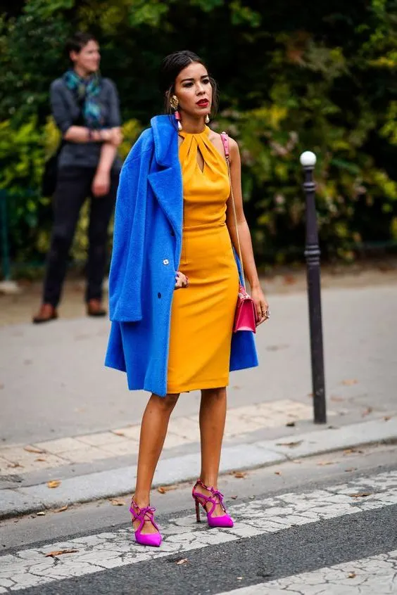 How To Wear Orange And Blue In Women's Outfits 2023