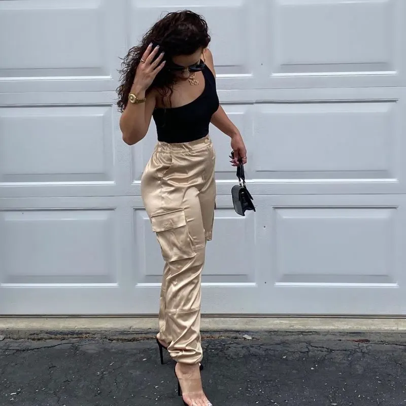 How To Wear Cargo Pants: Best Street Style Guide 2023