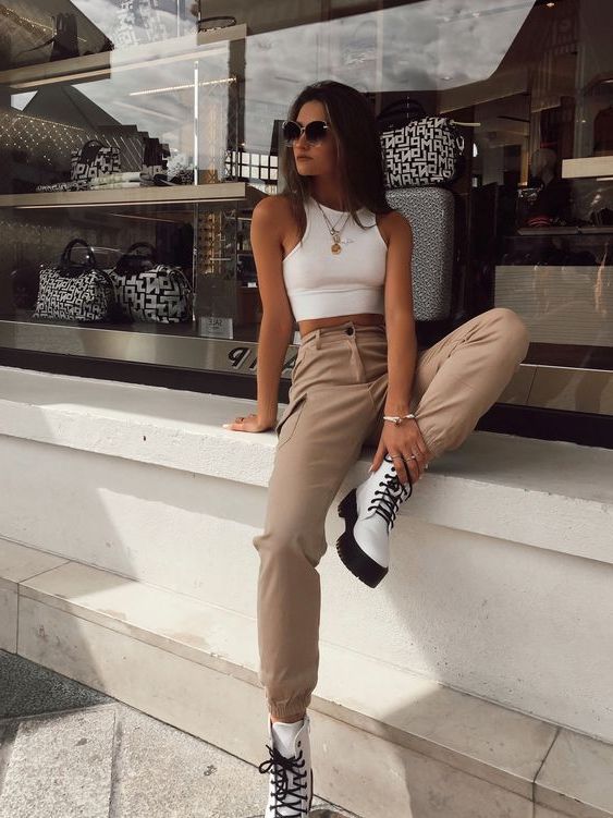How To Wear Cargo Pants: Best Street Style Guide 2023