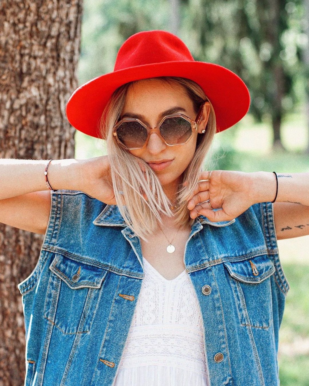 Are Denim Vests In Style Check Out This Cool Guide 2023 Fashion Canons