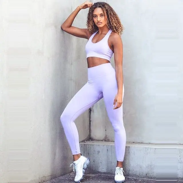 What To Wear To The Gym For Women: Easy Style Guide 2023