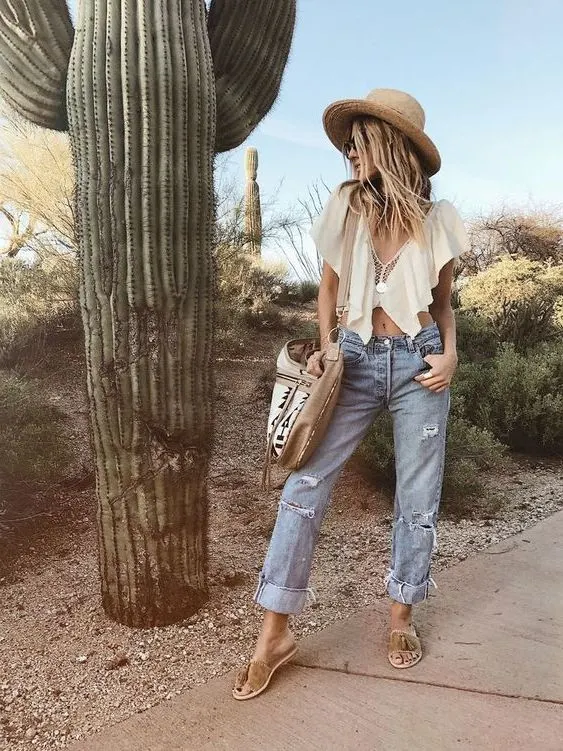 Bohemian Outfits For Summer: 20 Boho Chic Essentials 2023