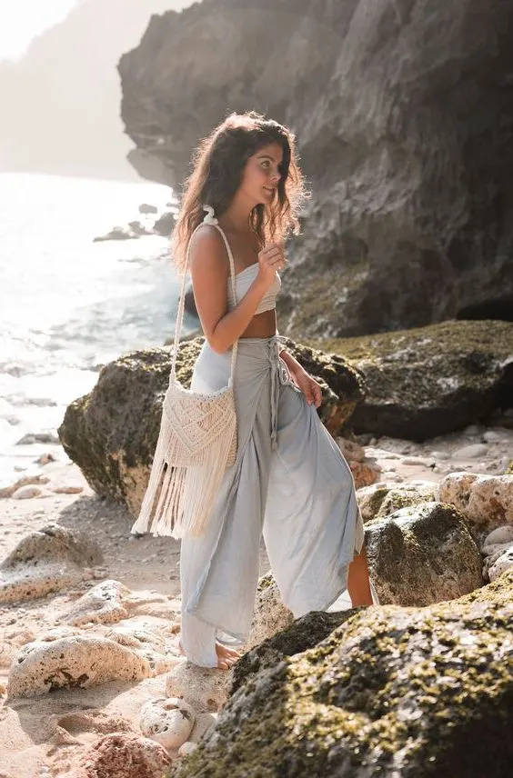 Bohemian Outfits For Summer: 20 Boho Chic Essentials 2023