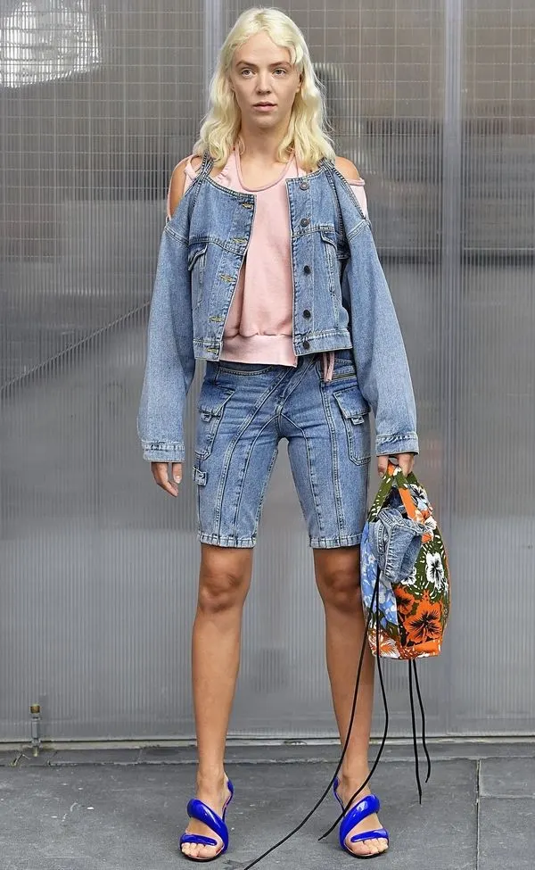 How To Wear Denim Shorts: 27+ Outfit Ideas 2023