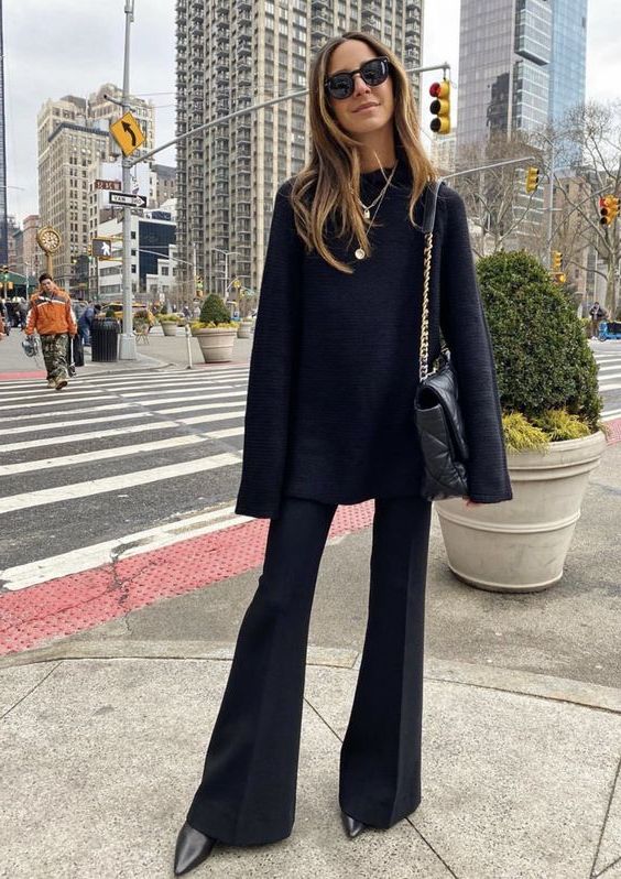 What Are The best shoes to wear with flares: 22 Best Outfit Ideas 2023