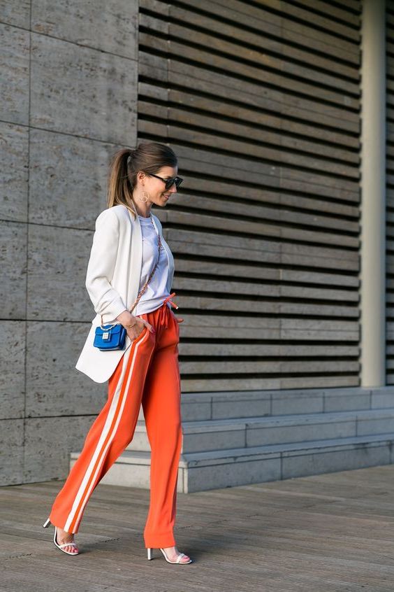 How To Wear Orange Trousers For Ladies 2022