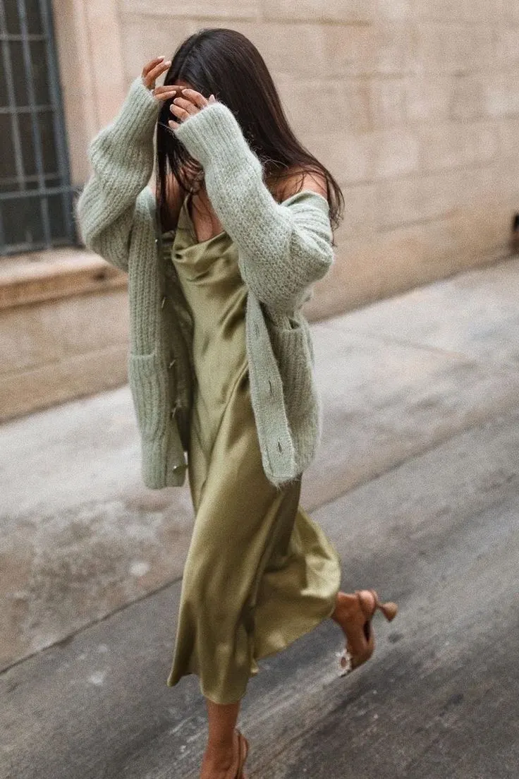 Best Way To Wear Knitwear: Street Style Inspiration 2023