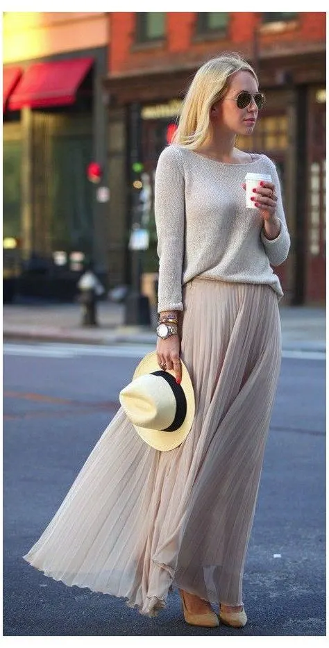 How To Wear Pleated Skirts: Best Street Style Looks 2023