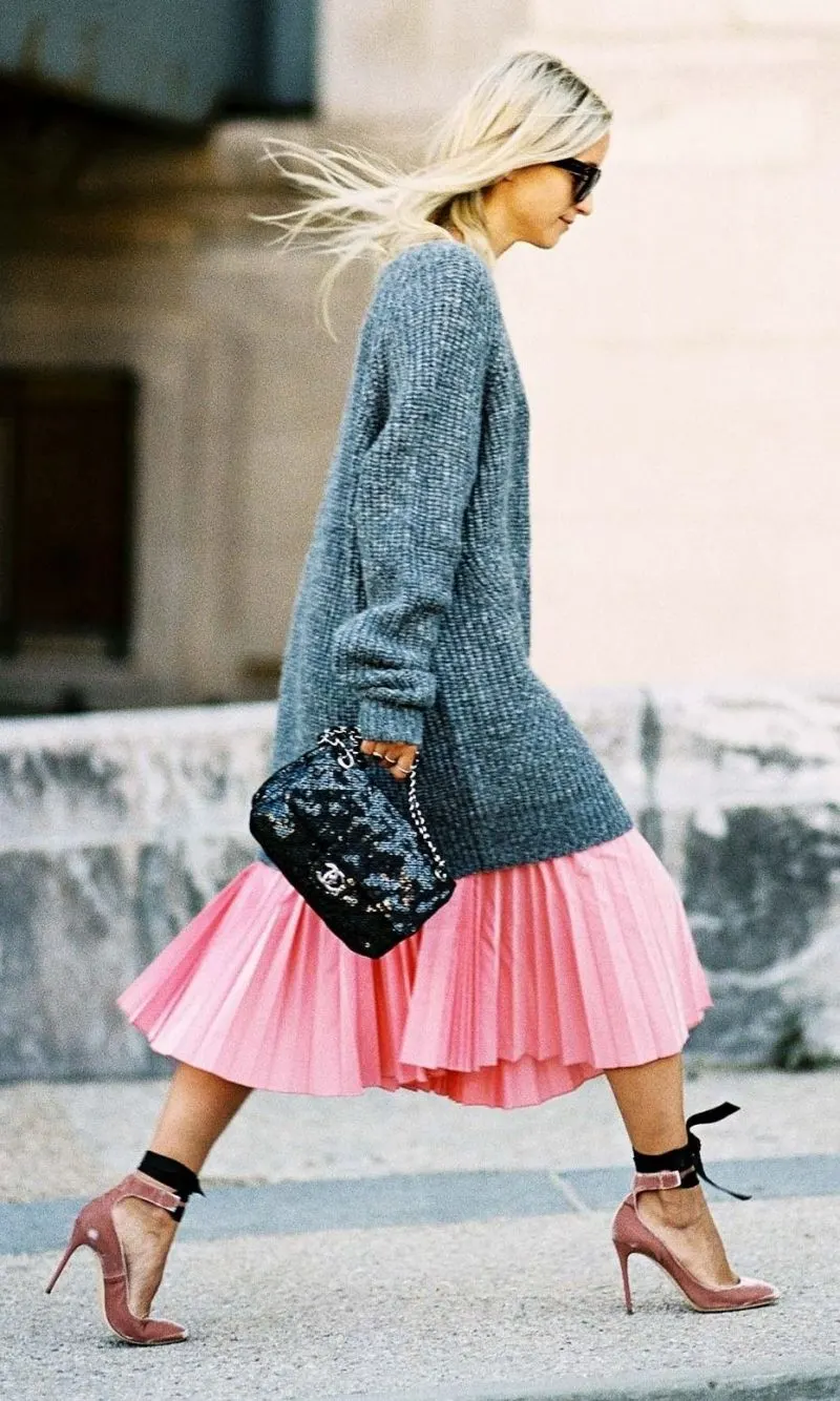 How To Wear Pleated Skirts: Best Street Style Looks 2023