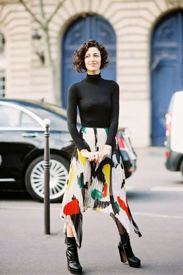 How To Wear Pleated Skirts: Best Street Style Looks 2023