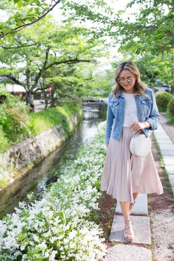 How To Wear Pleated Skirts: Best Street Style Looks 2023