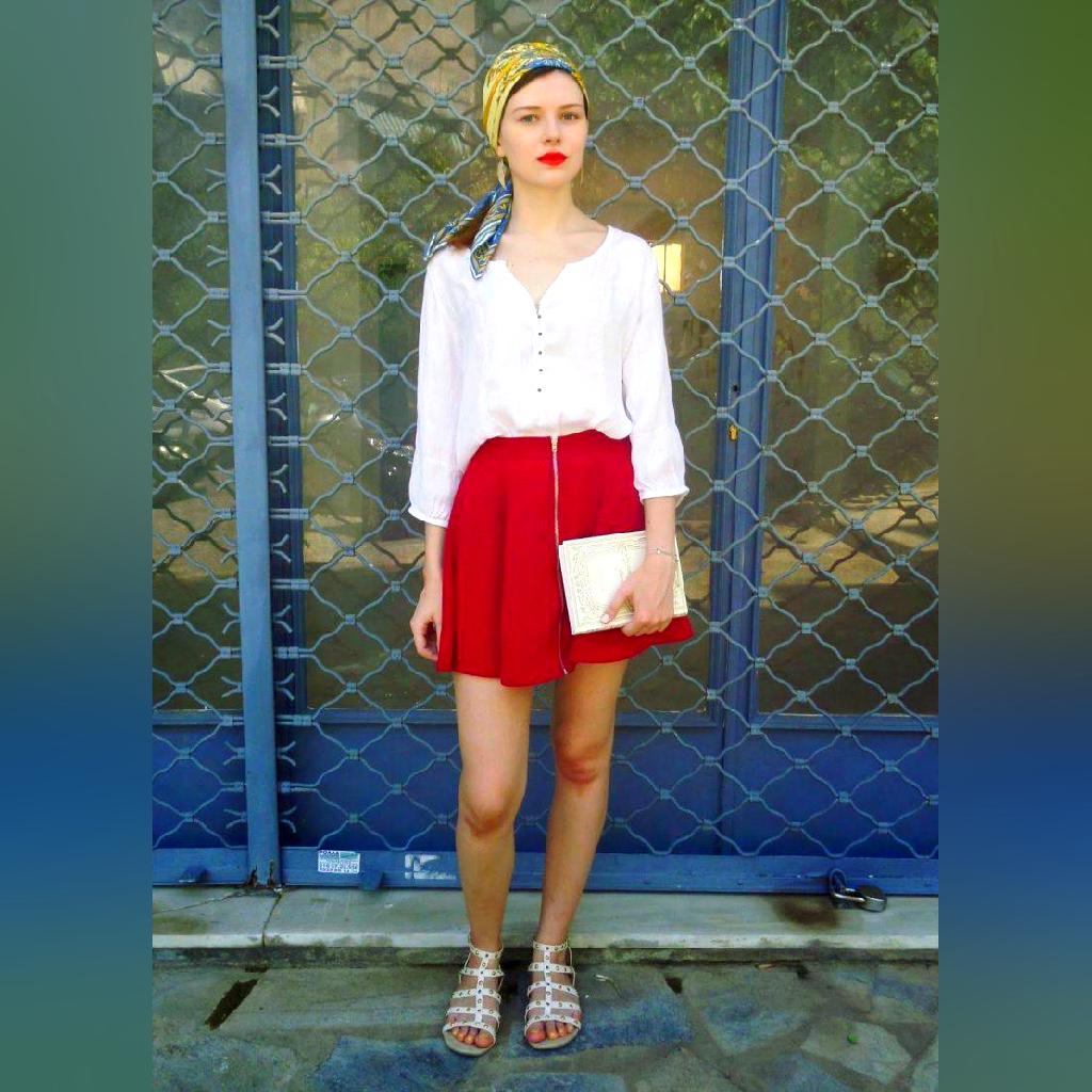 How To Wear A Peasant Blouse: Easy Outfit Ideas 2023