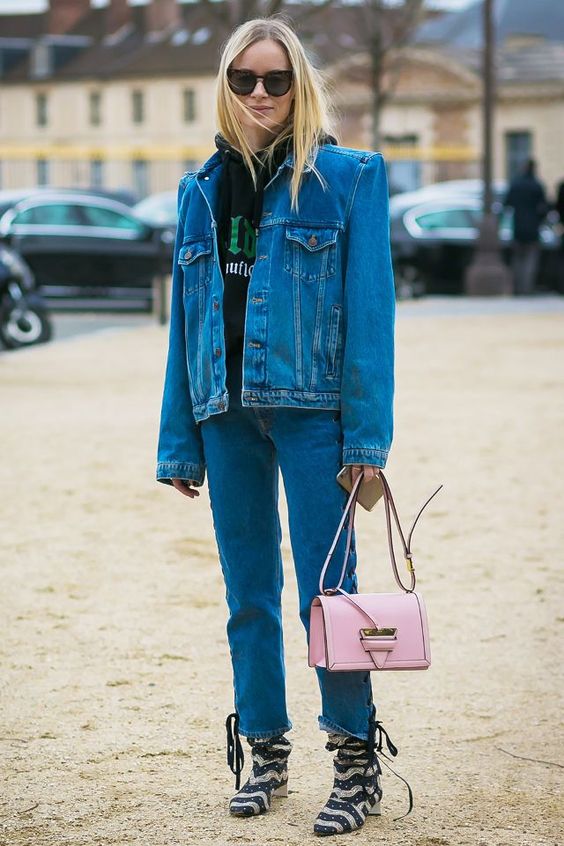 Denim Jacket Airport Outfit: Women's Style Guide 2022