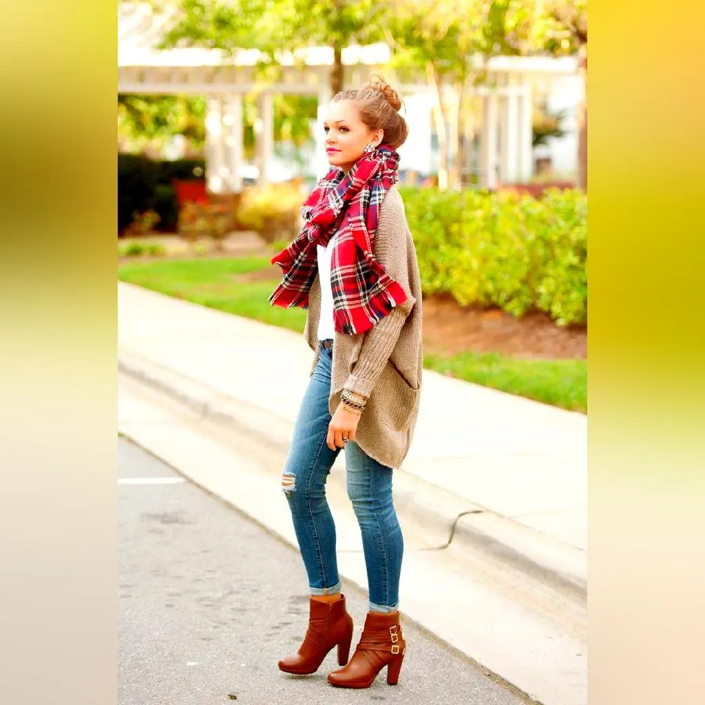 Winter Cardigan Outfits: Simple And Chic Looks 2023