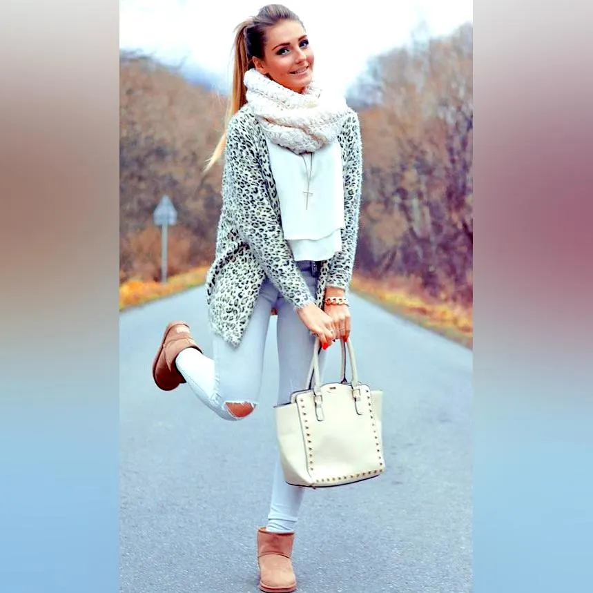 Winter Cardigan Outfits: Simple And Chic Looks 2023