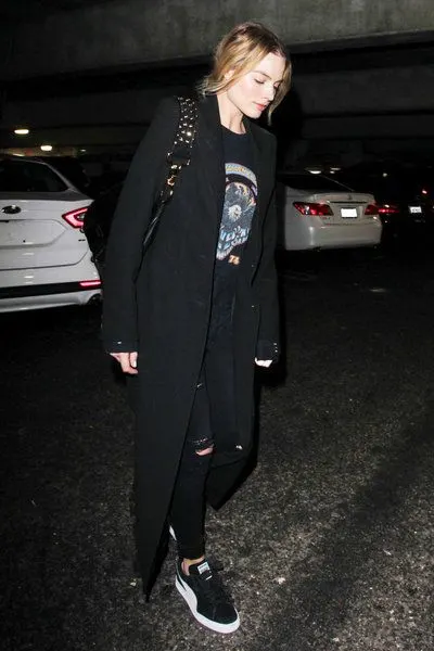 All Black Airport Outfit For Women 2023