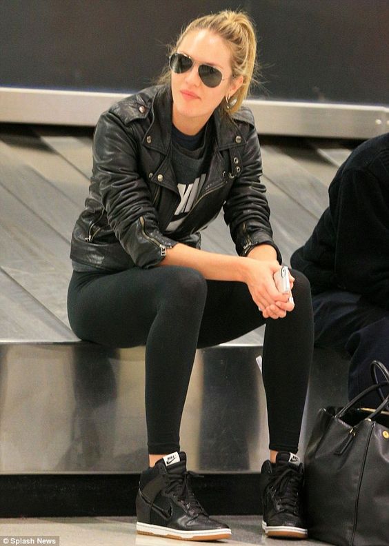 All Black Airport Outfit For Women 2023