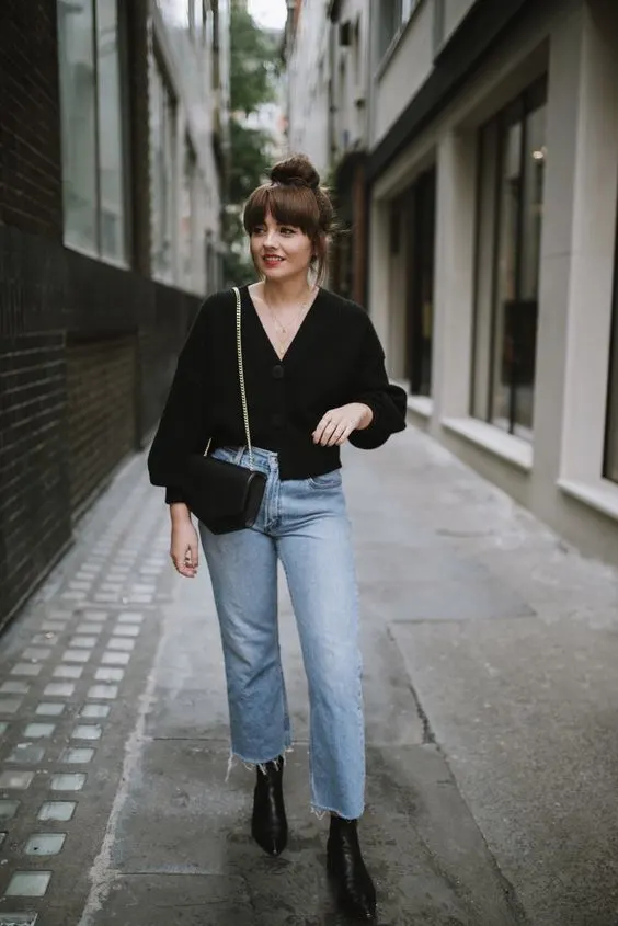 black shirt and denim jeans