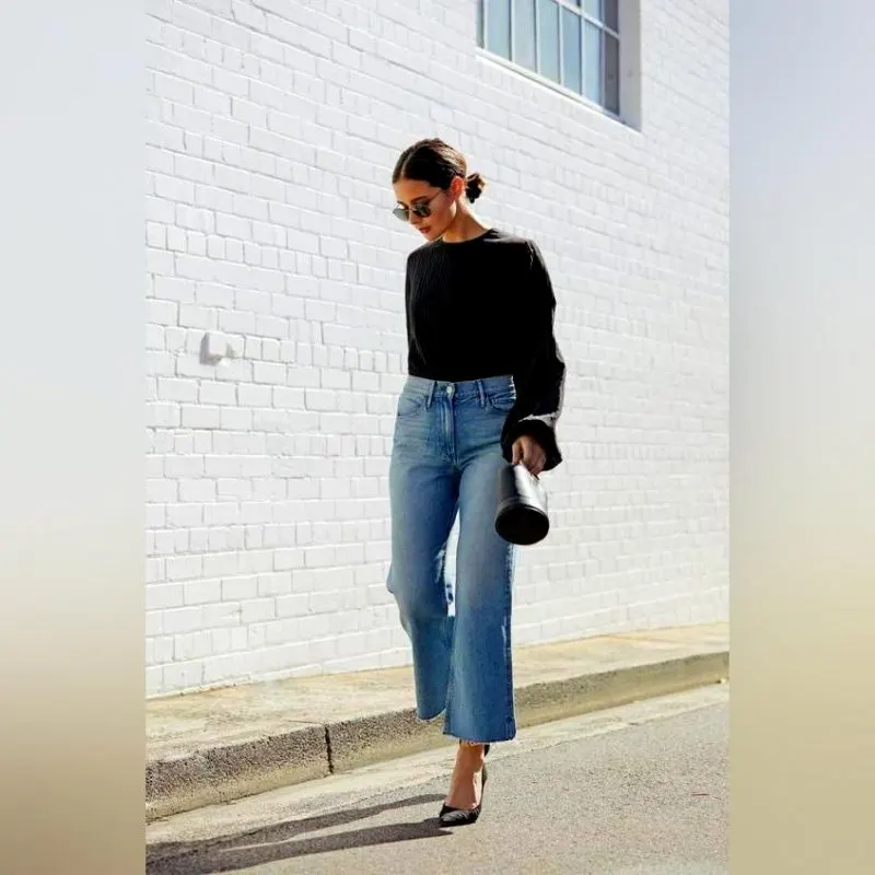 Blue jeans and outlet black top