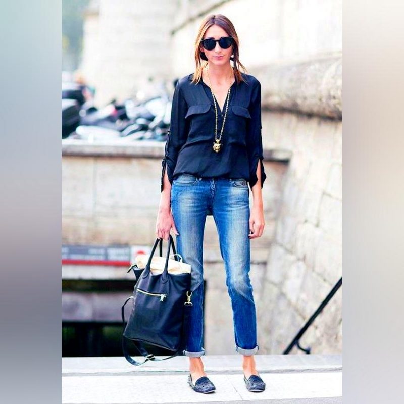 Black Shirt Blue Jeans For Women: Find Your Favorites 2023
