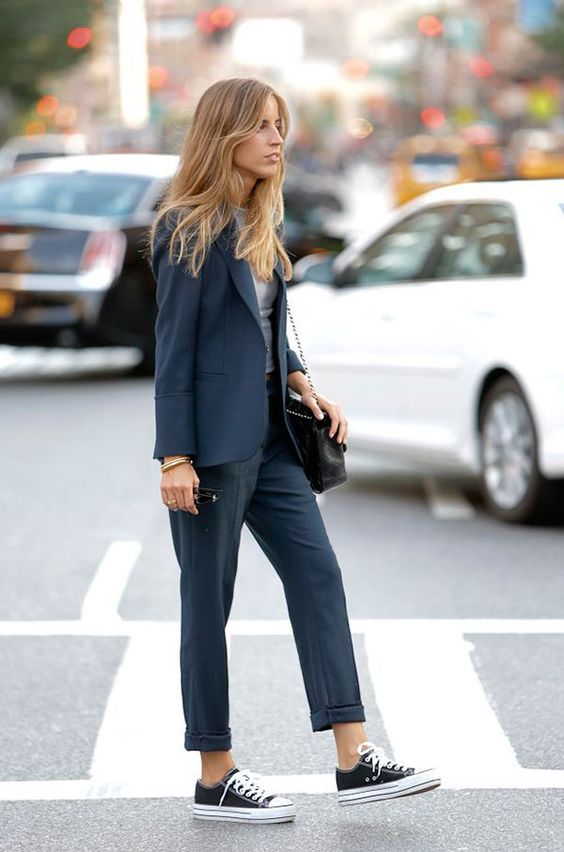 Casual Friday Work Outfits: Your One And Only Guide 2022
