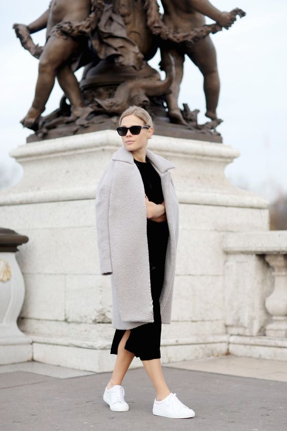 Grey Coat Outfit: Choose Your Favorite Look 2023