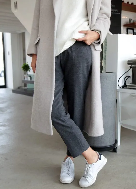 Grey Coat Outfit: Choose Your Favorite Look 2023