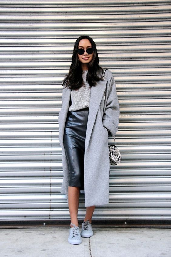 Grey Sweater And Black Leather Skirt Outfits 2022