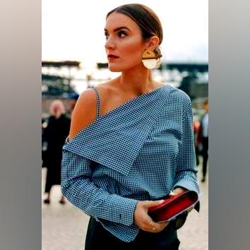 How To Wear Cold Shoulder Tops To Look Sexy 2022