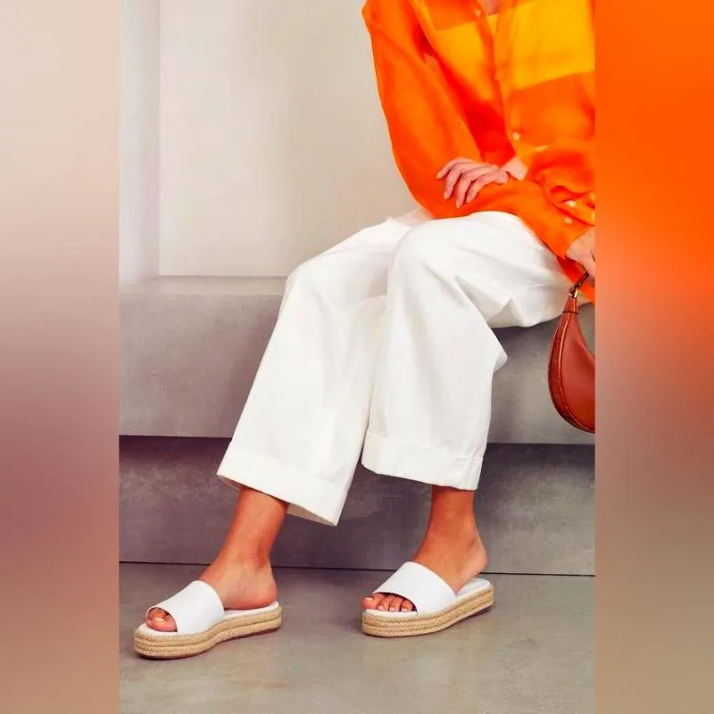 How To Wear Espadrille Slides This Summer: Simple Guide 2023