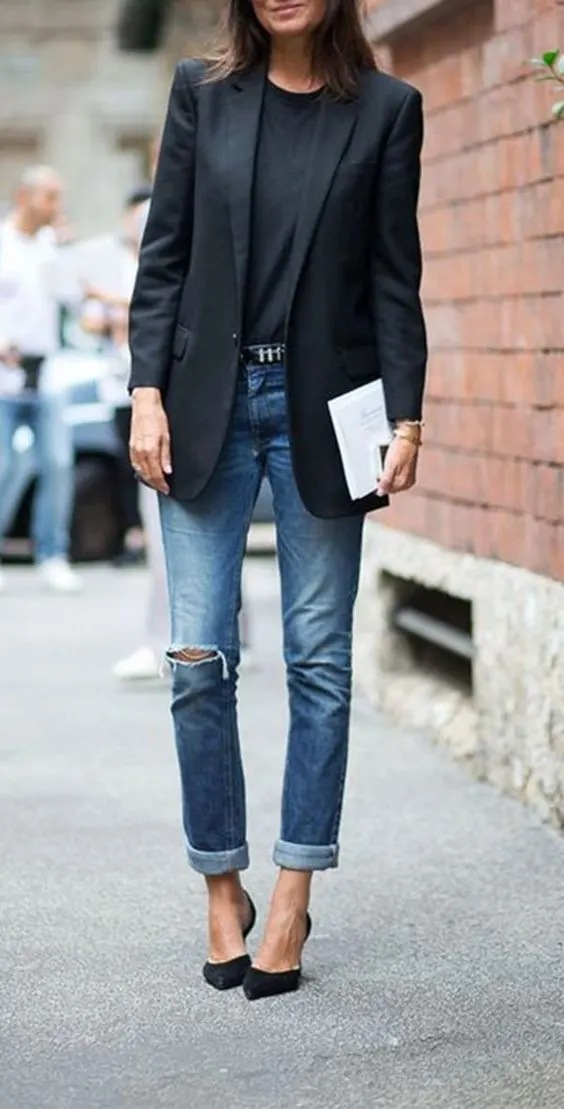 How To Wear Long Black Blazer With Boyfriend Jeans 2023