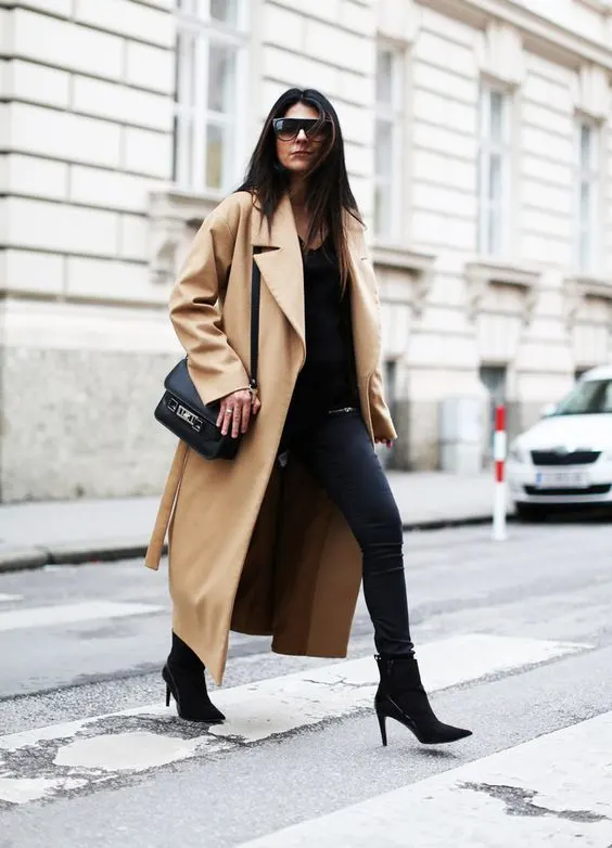 Camel Coat And Jeans For Women: Easy Guide To Try Now 2023