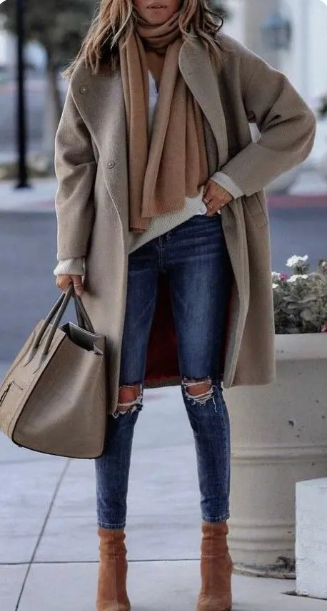 Camel Coat And Jeans For Women: Easy Guide To Try Now 2023