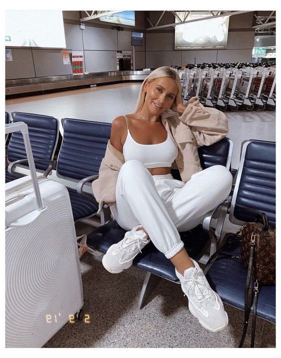 Summer Airport Casual Outfits For Women 2022