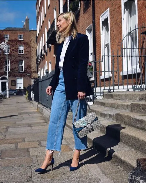 Does White Top Go With Blue Jeans 2023 | Fashion Canons